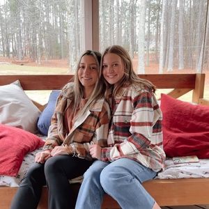 Meet your Posher, Evangelin